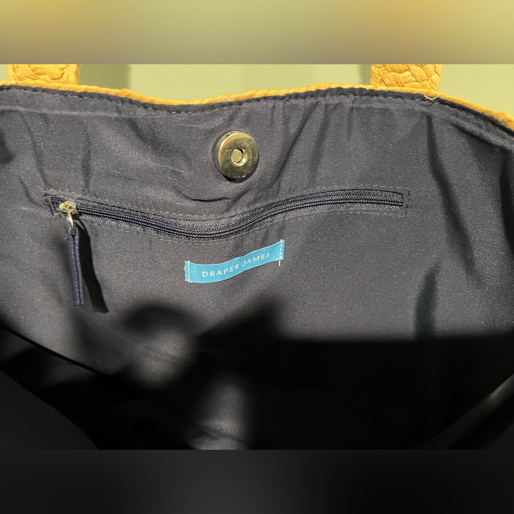 Draper James Everyday straw bag. - Picture 4 of 4